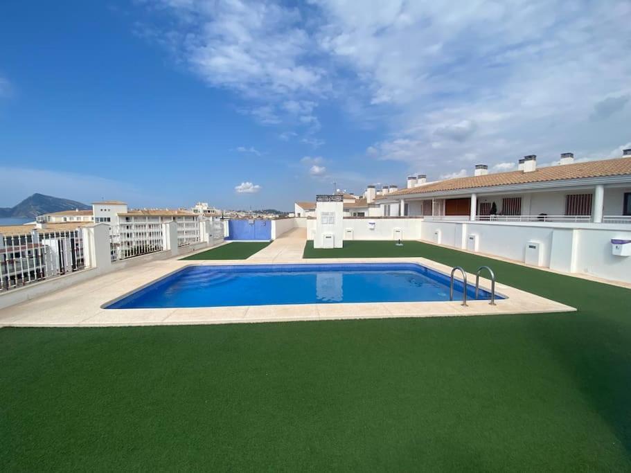 2 Line Capnegret Appartement *